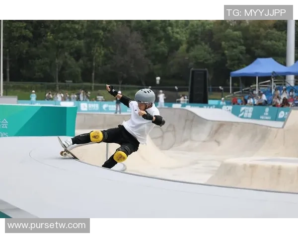 李军专访揭秘滑板行业成功秘诀与未来发展趋势